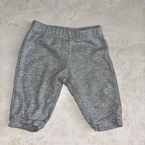 369. Carter's Size Newborn